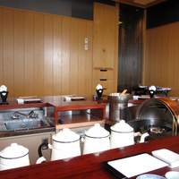 お座敷天婦羅 天政 丸ビル店 - ちょうど舞台裏がのぞける位置です