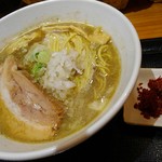 金狼 - 煮干そば+辛味