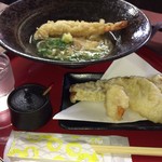 讃岐おもてなしうどん たんたかたん - 海老天以外はべつ盛り