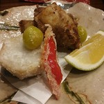 鳥田中 - お通し・・とらふぐ唐揚げ