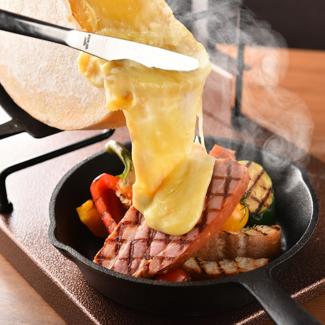 炙り肉の寿司食べ放題&旨辛チーズタッカルビ&times;個室肉バル BRUNO 盛岡大通店 - 盛岡（居酒屋）の写真