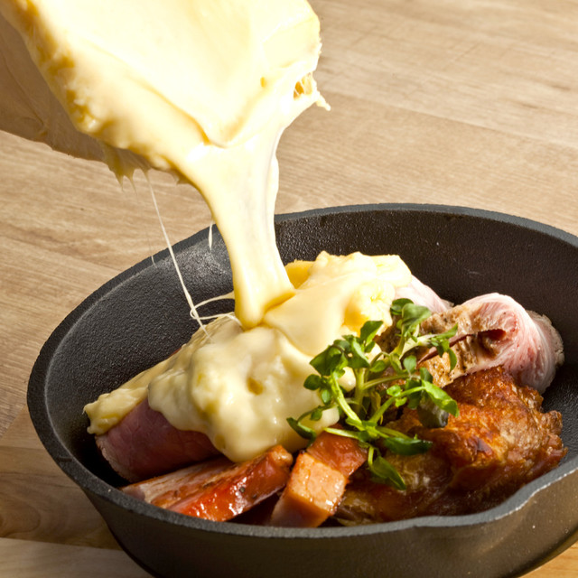 炙り肉の寿司食べ放題&旨辛チーズタッカルビ&times;個室肉バル BRUNO 盛岡大通店 - 盛岡（居酒屋）の写真