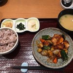 定食屋 百菜 旬 - 若鶏の黒酢炒め定食
