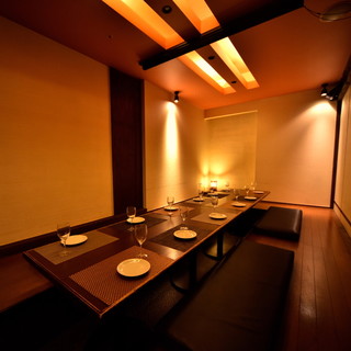 Loites レストラン 飲食店の検索 大型個室 最大18名用 魚魯魚魯品川インターシティ店 ぎょろぎょろ Loites レストラン 飲食店の検索 大型個室 最大18名用 魚魯魚魯品川インターシティ店 ぎょろぎょろ