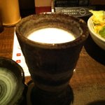Kuimonoya Wan - 生ビール　（陶器のせいか泡のキメが細かい）