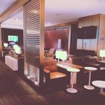 SKY HUB LOUNGE - 落ち着いたラウンジ。