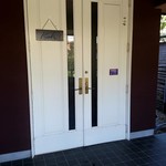 Koh's - お店の玄関