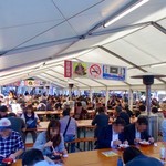 飯田商店 - 食べるスペース