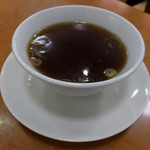 トミーズ キッチン - オムライスにセットの中華スープ