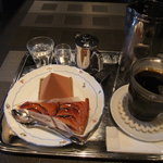 サロン・ド・テ オ・グルニエ・ドール - 