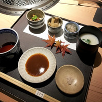 日本焼肉 はせ川 銀座店 - 日替わり旬の三品 / 飲むお野菜（広島県産牡蠣の有馬煮・ごぼう利休浸し・春菊と菊の花のお浸し・青森県産カブのすり流し）
                
