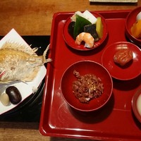 韻松亭 - 