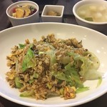 広東 - 叉焼とレタスのチャーハン