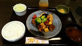 Makotoya - お野菜たっぷり鶏の黒酢南蛮定食