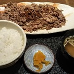 雅亭 - サービスランチ（牛焼） 1,069円♪