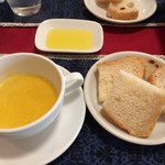 ラス - ランチ スープとパン