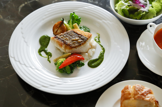 カフェ レストラン ピアット Cafe Restaurant Piatto 五条 京都市営 洋食 食べログ