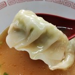 新ちゃん - 水ぎょうざ　リフト