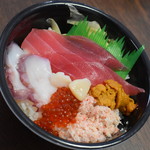 魚丼 - 海女丼（５７０円）２０１８年１０月
