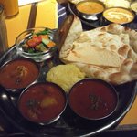 インド料理 ムンバイ - 3種ｶﾚｰｾｯﾄ(\990)