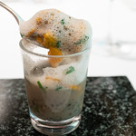 カンテサンス - モンサンミッシェルのムール貝と香茸のスープ