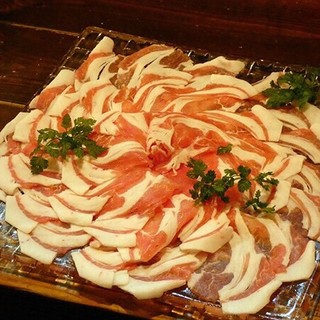 ◆にの家名物◆ここに来たら必食！豚料理は人気メニュー☆