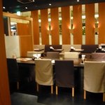 宮きしめん竹三郎 - きしめん屋とはおもえないおしゃれな店内