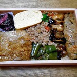 Kushi Kura Kyoutoo Ike - 鶏づくし弁当