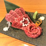 焼肉あらた - 極上霜降り馬刺し♪　1000円