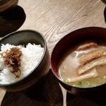 味噌鐡　カギロイ - 銀シャリとジャコ味噌、新玉ねぎと油揚の味噌汁