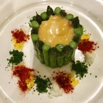 北島亭 - ズワイガニとアスパラのシャルロットサラダ