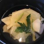 梅の花 - 湯葉吸物も梅の花の代表料理