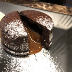 ピエールプレシュウズ - 中から温かいチョコレート