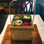 Issaya Siamese Club - 