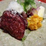 草喰 なかひがし - 選べるメイン鹿さん。
      両方選ぶことも出来ます(有料)