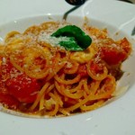 アランチーノ OSAKA - トマトとモッツァレラのトマトソーススパゲティ
