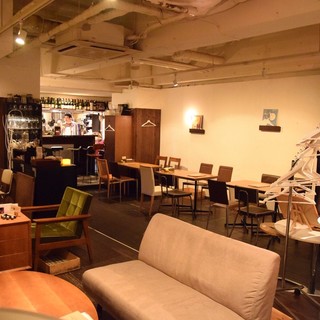 ワイン食堂 LIVING D_2