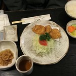 とんかつあさくら - 一口とんかつ定食 \1,600