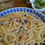 クリクリ - Ａランチ　３種のチーズときのこのパスタ