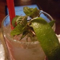 DINING & BAR TABLE 9 TOKYO - 