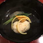 銀座 しのはら - 椀物。紅ズワイガニのしんじょう、冬瓜、バチコ。