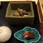 銀座 しのはら - 虫籠を取りのぞくと姿を現した八寸。