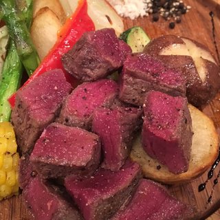 鹿肉&オイスターバル 鹿肉スロウダウン_1