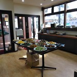 ランチ ボックス グー - 店内写真①