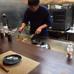 Hiroshima Okonomiyaki Seiemon - オープンなキッチン