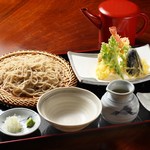 Soba Dokoro Ikkyuuan - えび天盛り