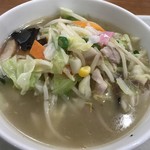 リンガーハット - 野菜をたっぷり食べるスープ(塩味)