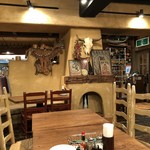 ロス・ボラチョス - ♪店内も良い感じ...