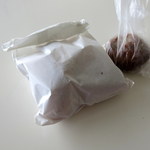 中島ベーカリー - 紙袋に入れてくれます。