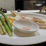 トリワイン ＰＩＫＯＳＨＨＨＵ - ロースト野菜の盛り合わせ